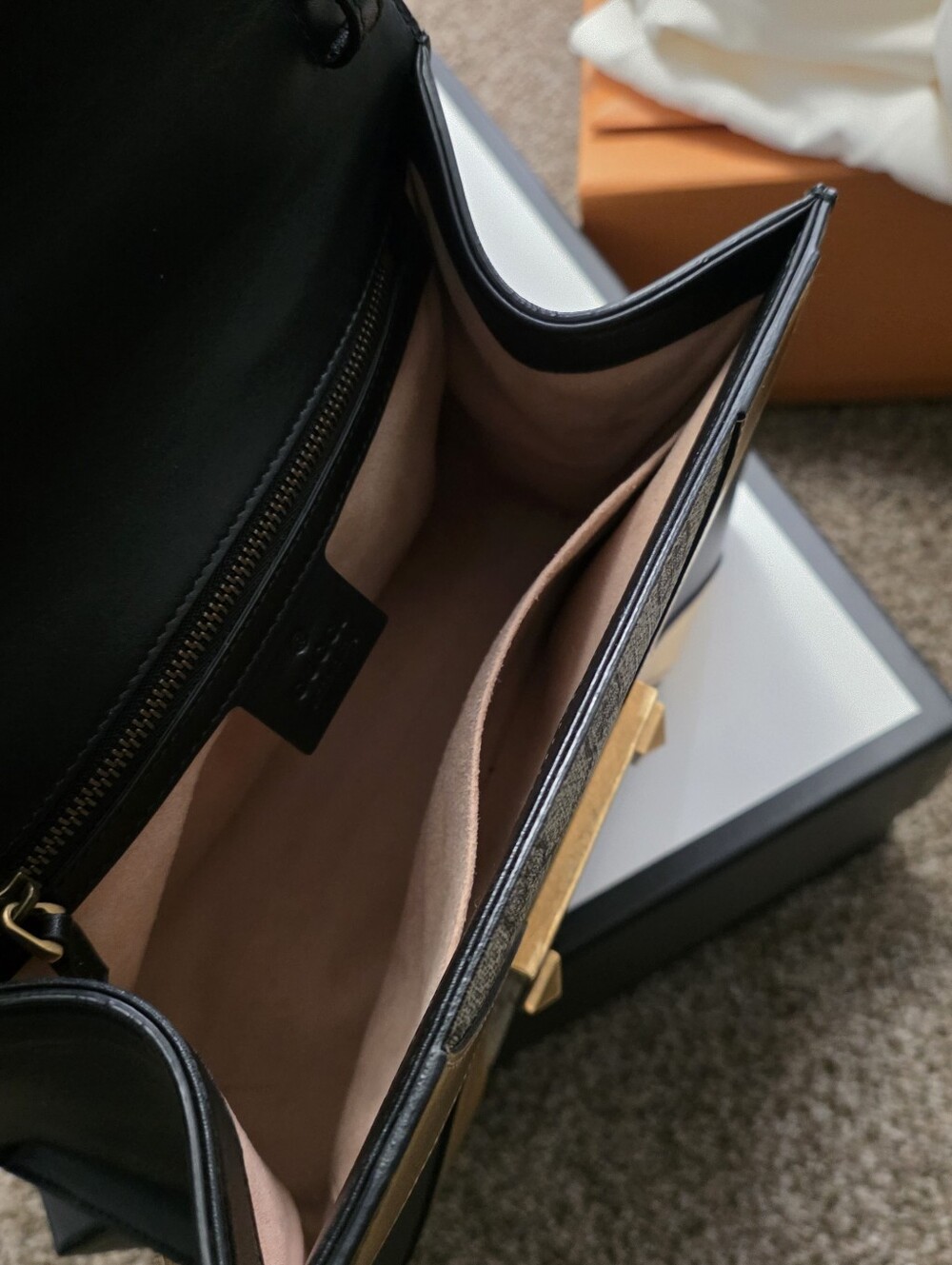 Gucci GG Supreme Osiride Small in Black - Picture 4 of 6
